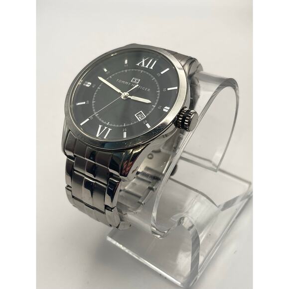 Tommy Hilfiger TH.85.1.14.0814 Men Watch 42mm New Battery Wrist 6.5-6.75 WR Date - Picture 4 of 10